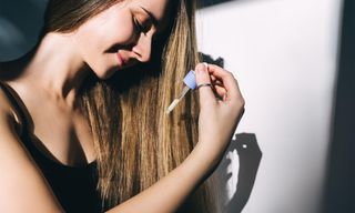 Cuál es la mejor rutina de cuidado del cabello para cabello rizado