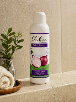 Champú de cebolla roja Don Cabello en la ducha, rutina de lavado diaria